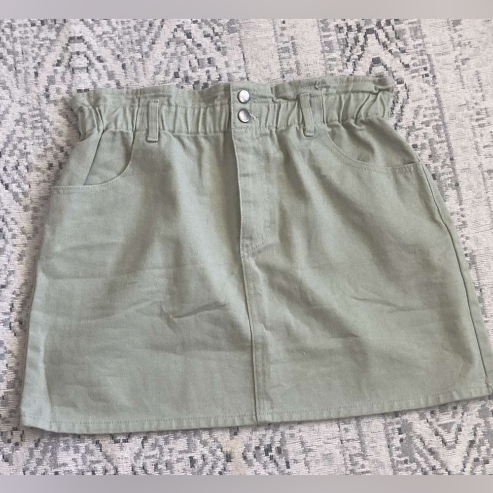Pale Teal Green Juniors XL GB Dkirt from Dillard’s